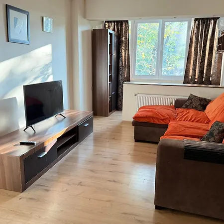 Bright & Modern - Park View Apartman Bukarest