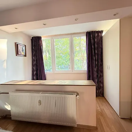 Bright & Modern - Park View Apartman *
